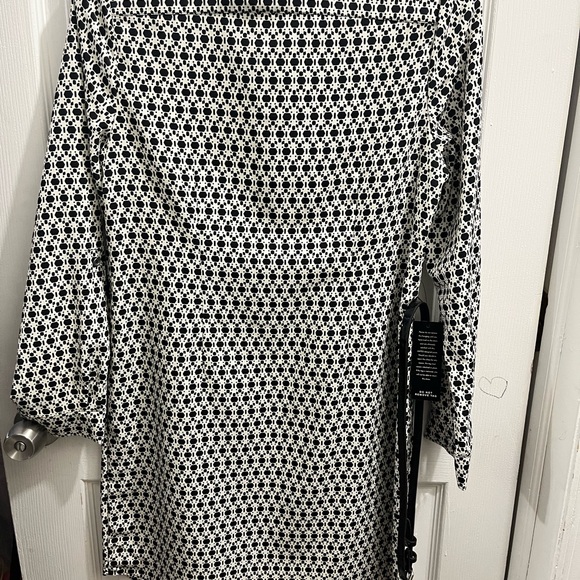 With belt - Picture 2 of 4